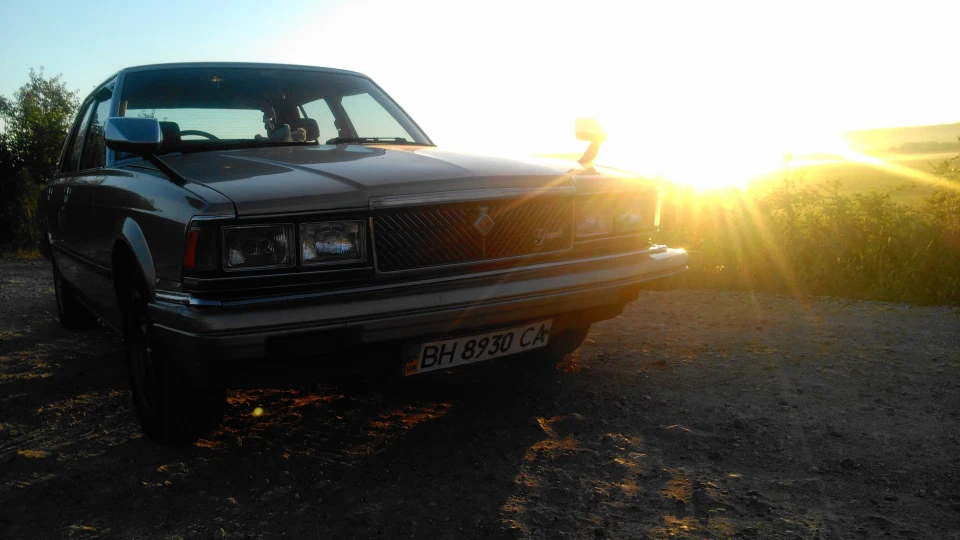 Toyota Mark II JZ Диван 3