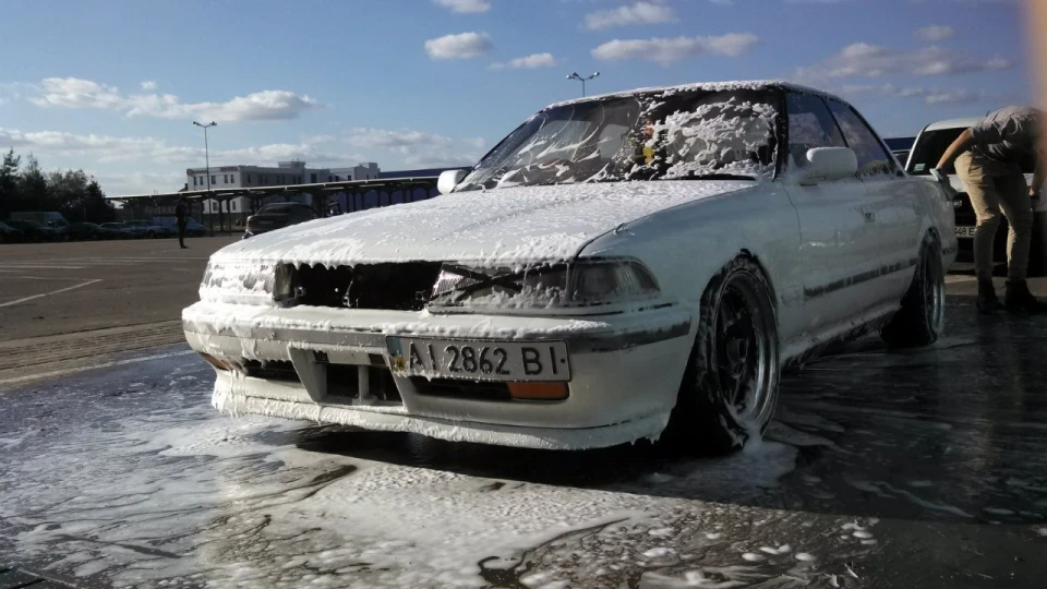 Toyota Mark II JZX-83 turbo 3