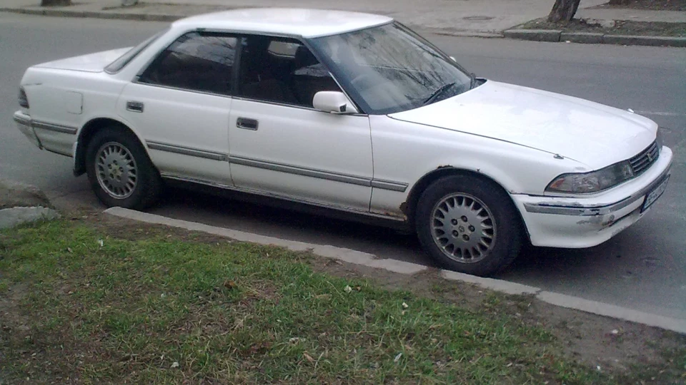 Toyota Mark II JZX81- Корінець 2