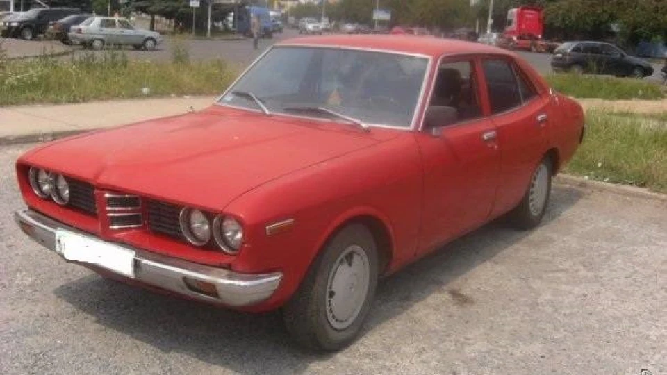 Toyota Mark II Червона Стріла 3