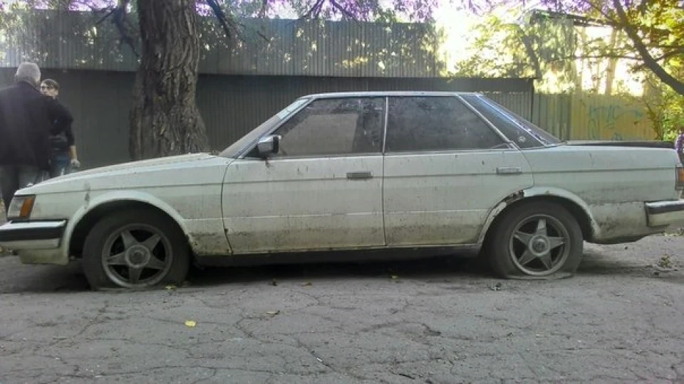 Toyota Mark II Resto)