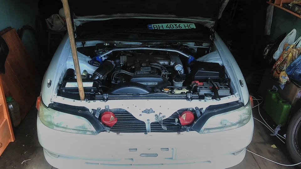 Toyota Mark II Tourer S 2