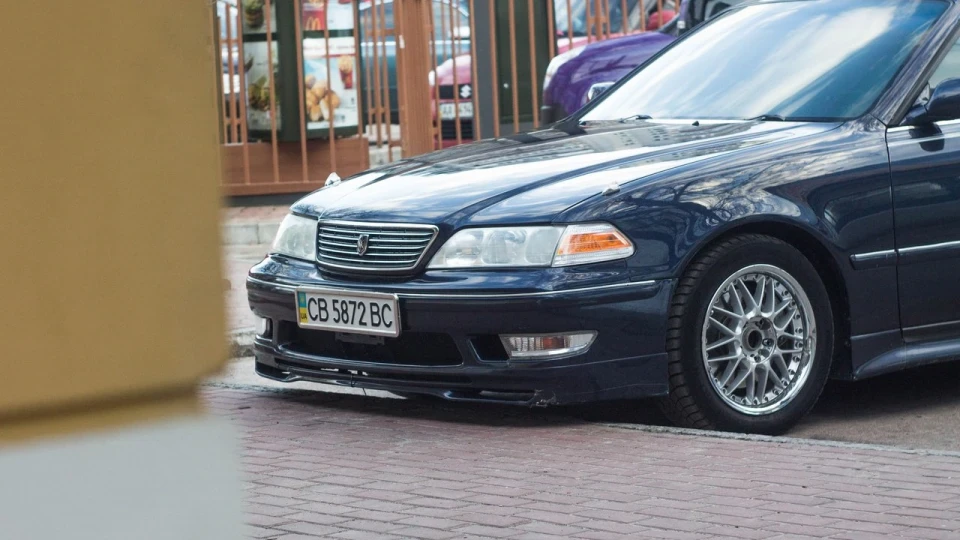 Toyota Mark II Chameleon 5