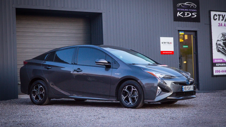 Toyota Prius 3