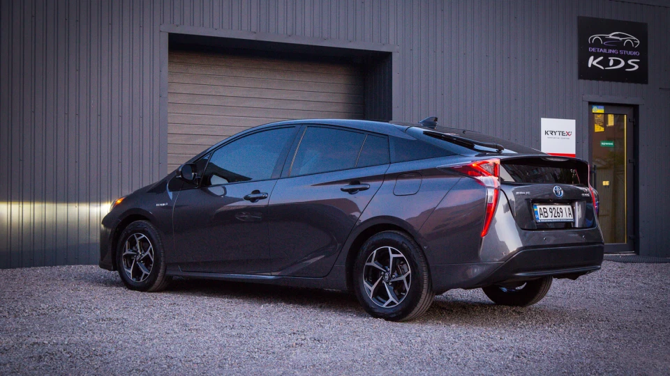 Toyota Prius 5