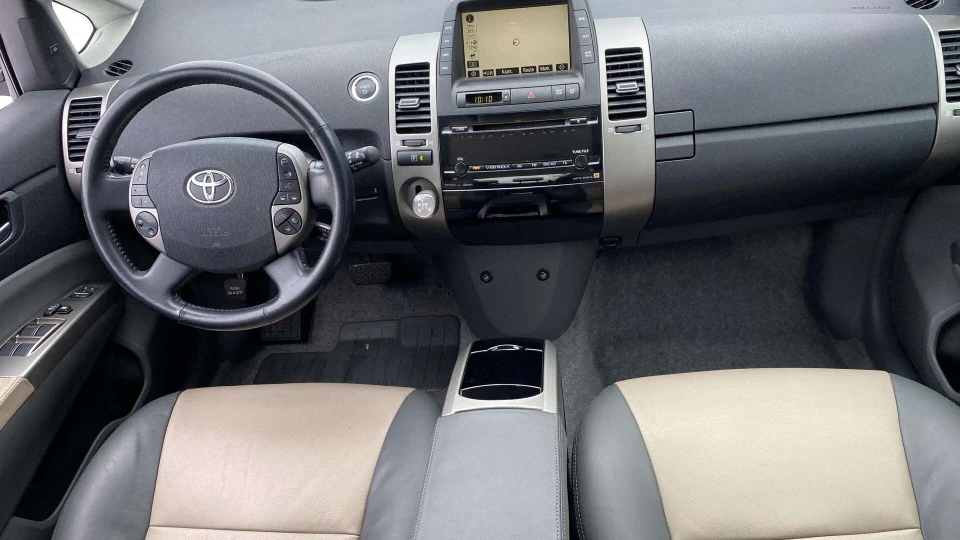 Toyota Prius 3