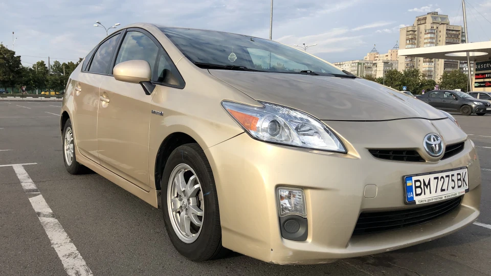 Toyota Prius 3