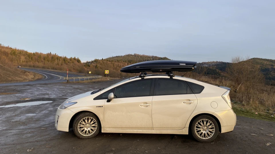 Toyota Prius Білий Перламутровий 2