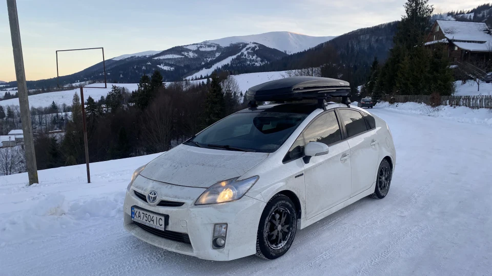 Toyota Prius Білий Перламутровий 5