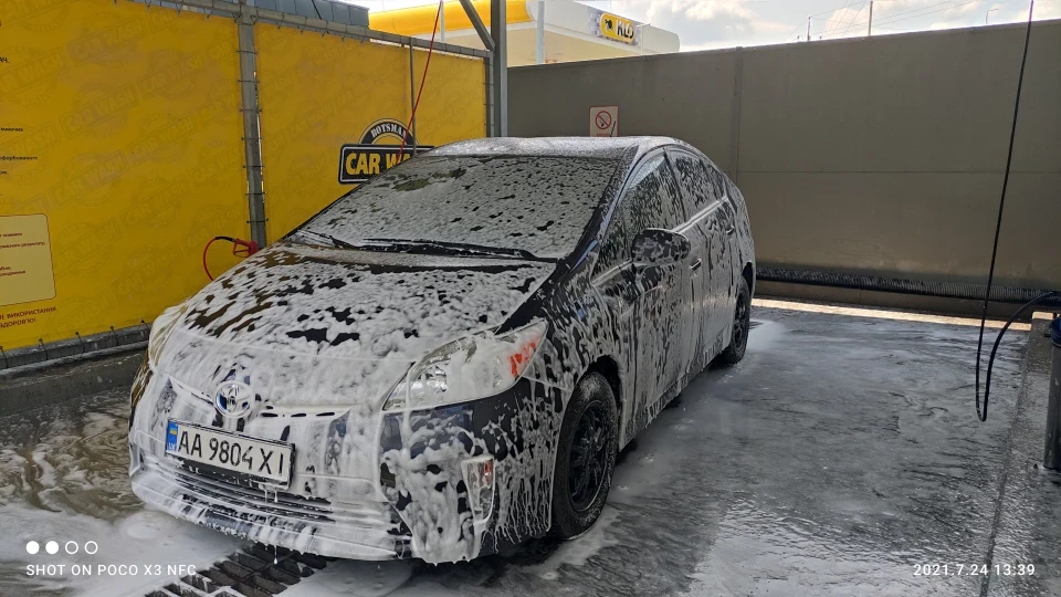Toyota Prius Hybrid P⚡WER 5