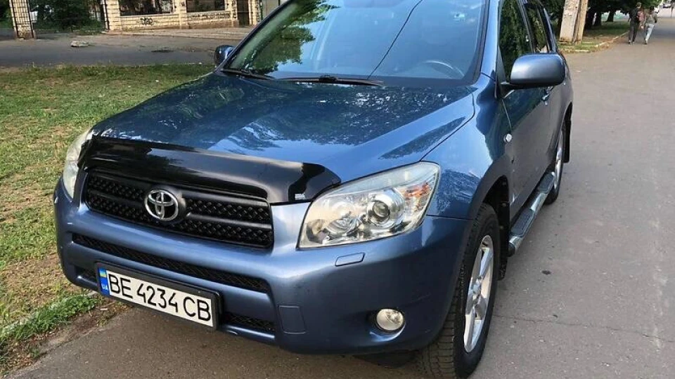 Toyota RAV4 2
