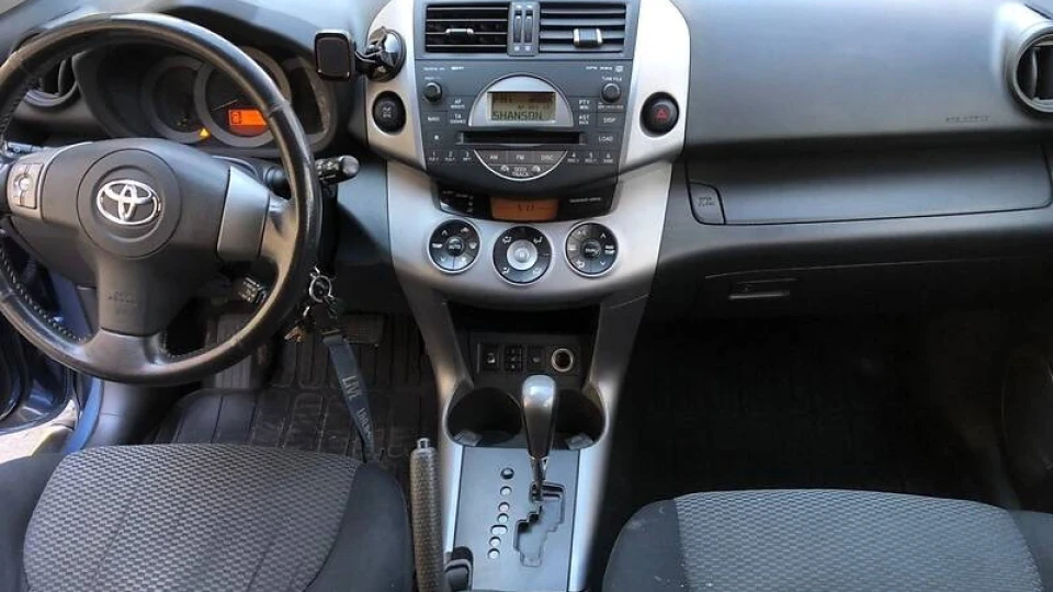 Toyota RAV4 5