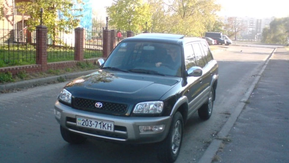 Toyota RAV4 3