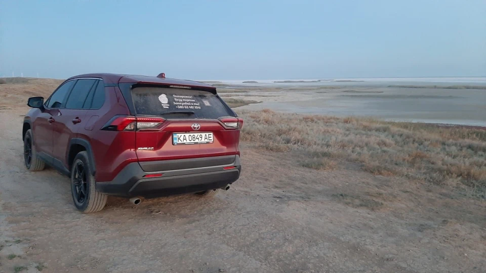 Toyota RAV4 2