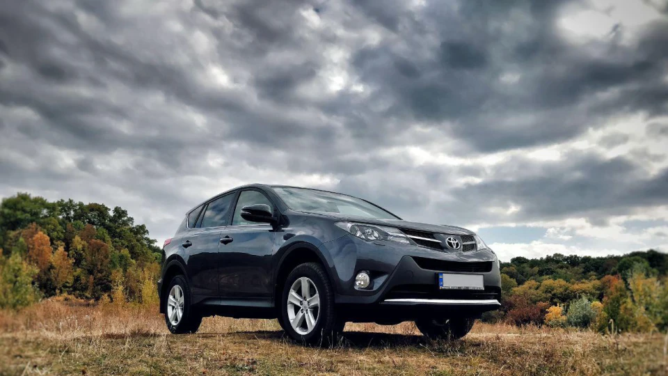 Toyota RAV4 2
