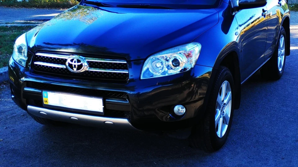 Toyota RAV4 2