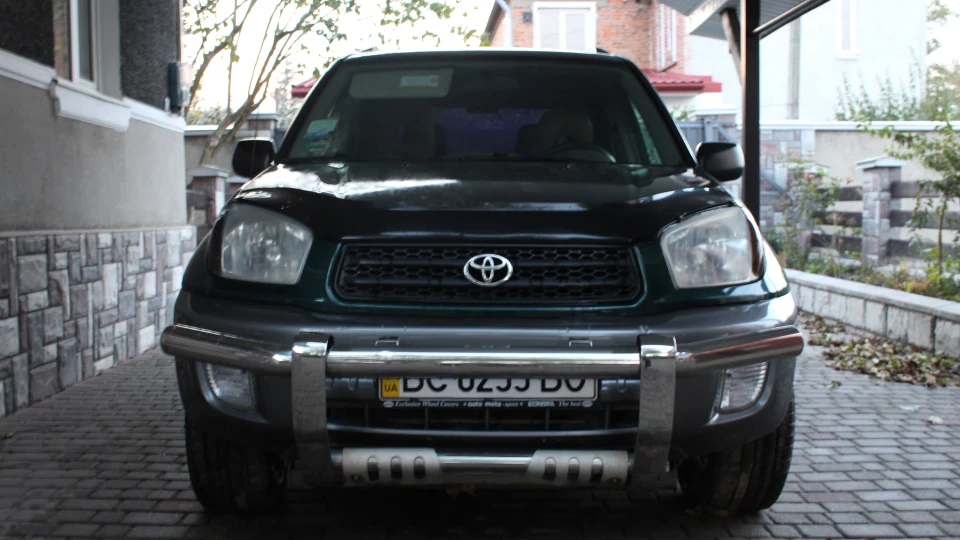 Toyota RAV4 2