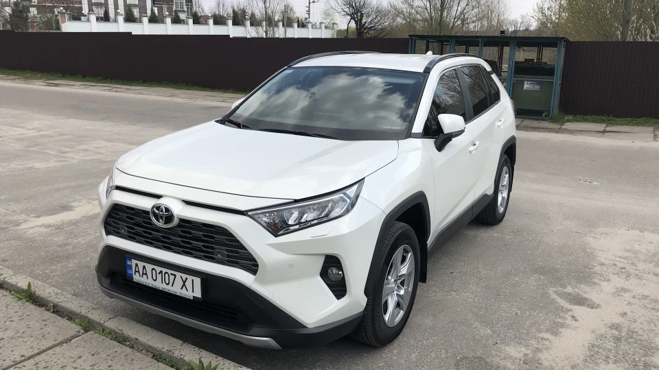 Toyota RAV4 2