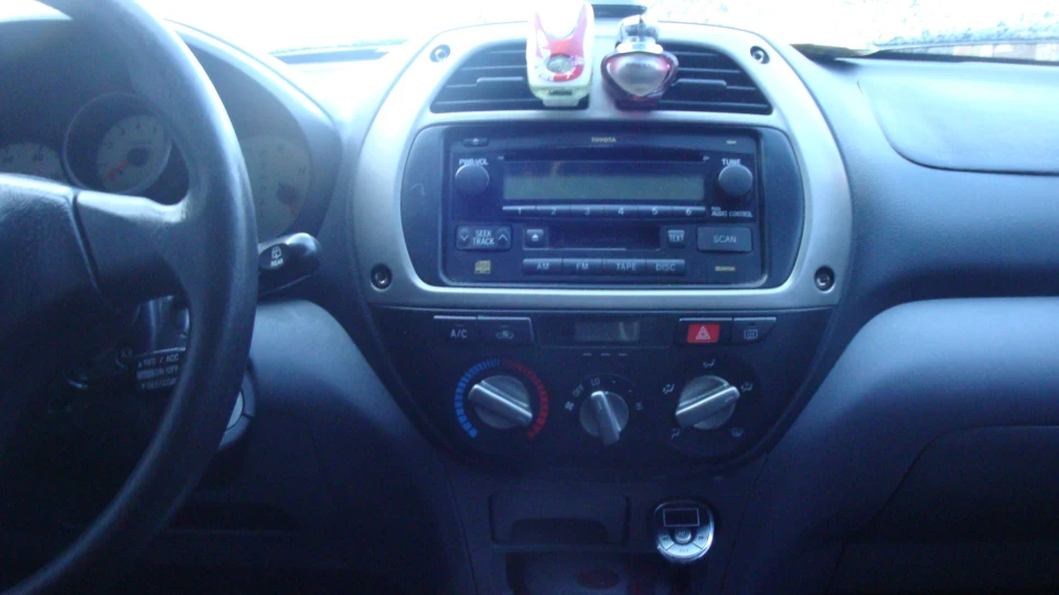 Toyota RAV4 2