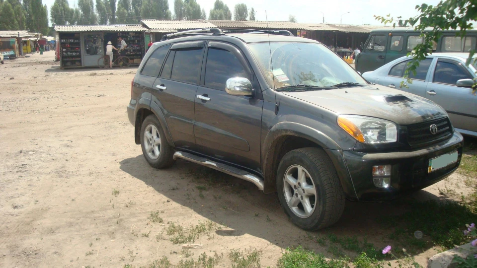 Toyota RAV4 4
