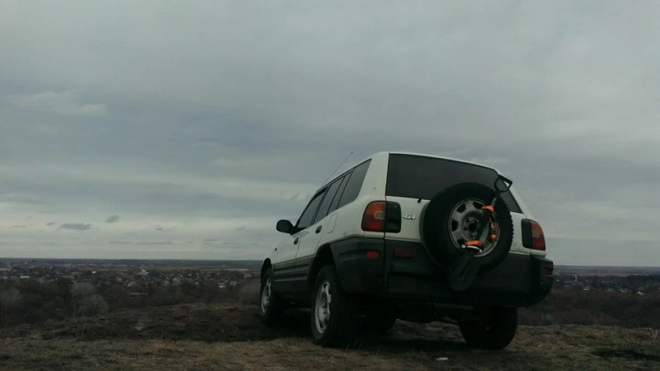 Toyota RAV4 2