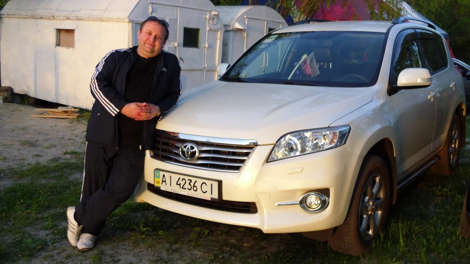 Toyota RAV4 2