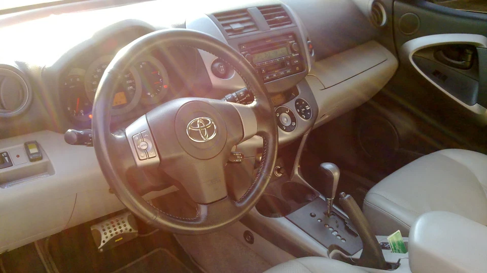 Toyota RAV4 3