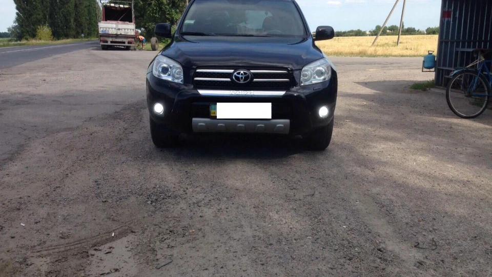 Toyota RAV4 2