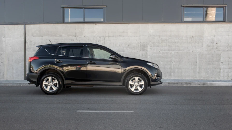Toyota RAV4 2