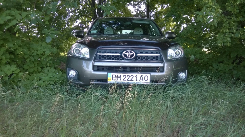 Toyota RAV4 2