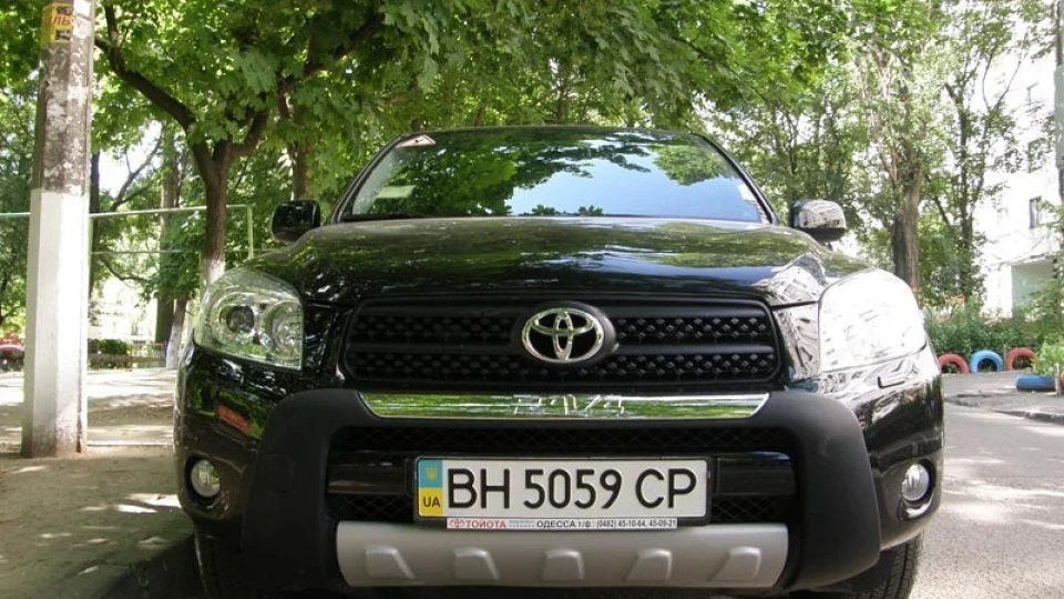Toyota RAV4 2