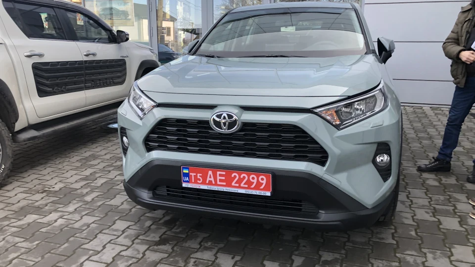 Toyota RAV4 2