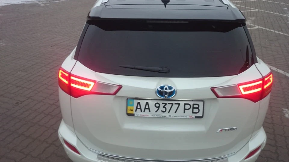 Toyota RAV4 2