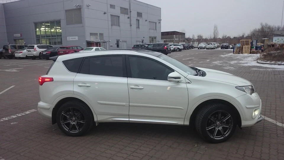 Toyota RAV4 5