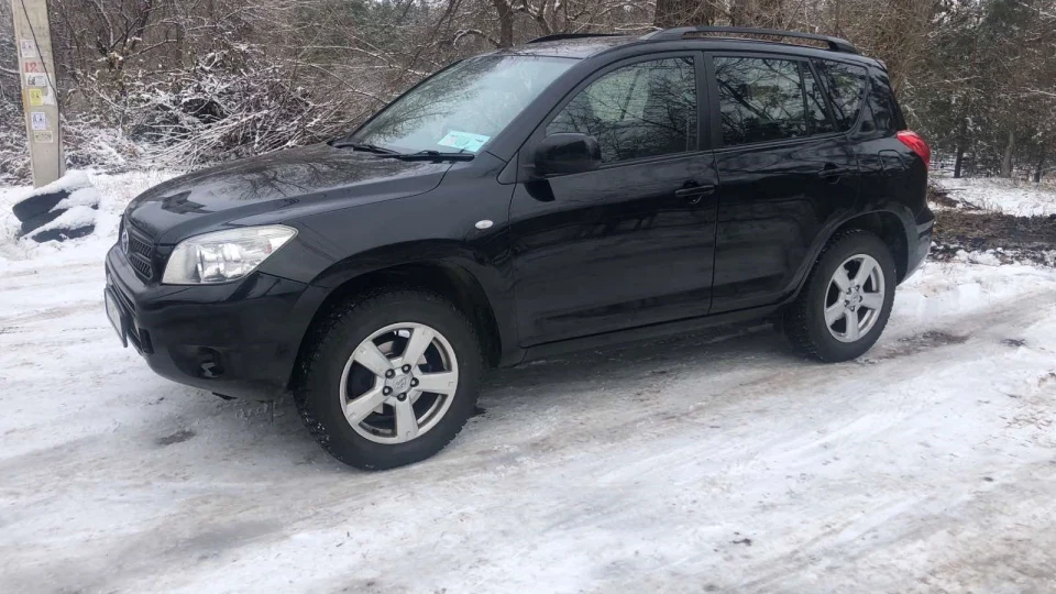Toyota RAV4 2