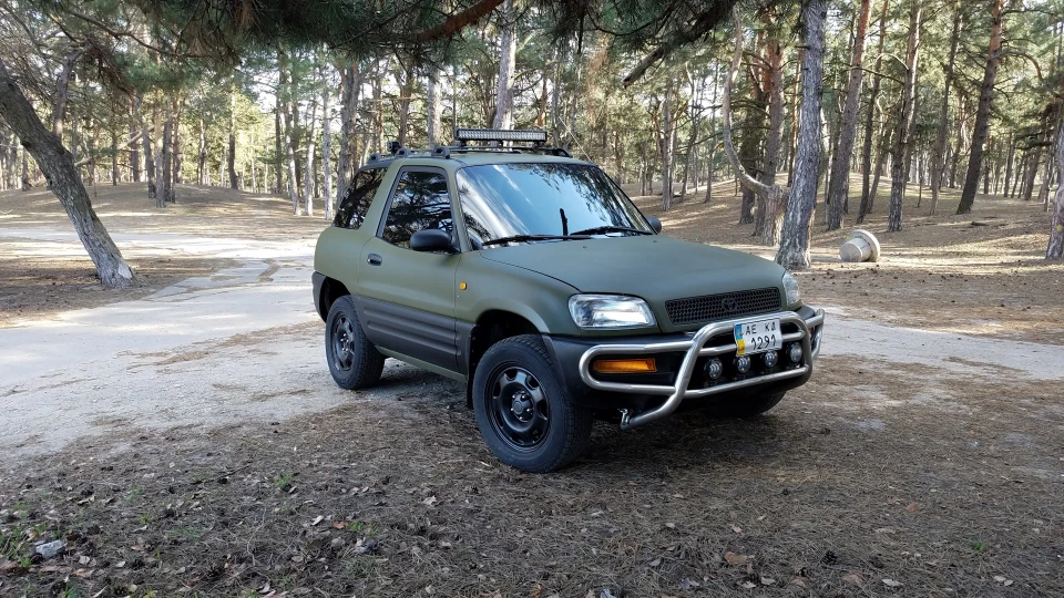 Toyota RAV4 2.0 , мкпп ,4wd 2