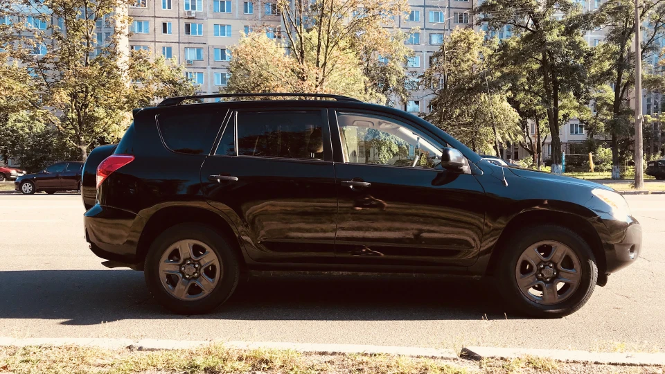 Toyota RAV4 2.4 long 2