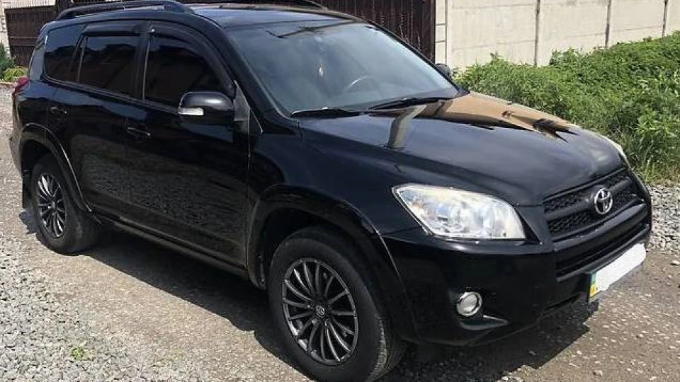 Toyota RAV4 2,4 3