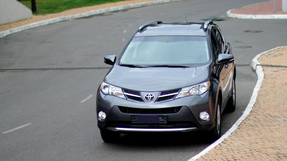 Toyota RAV4 2,5 Дельфінчик 3