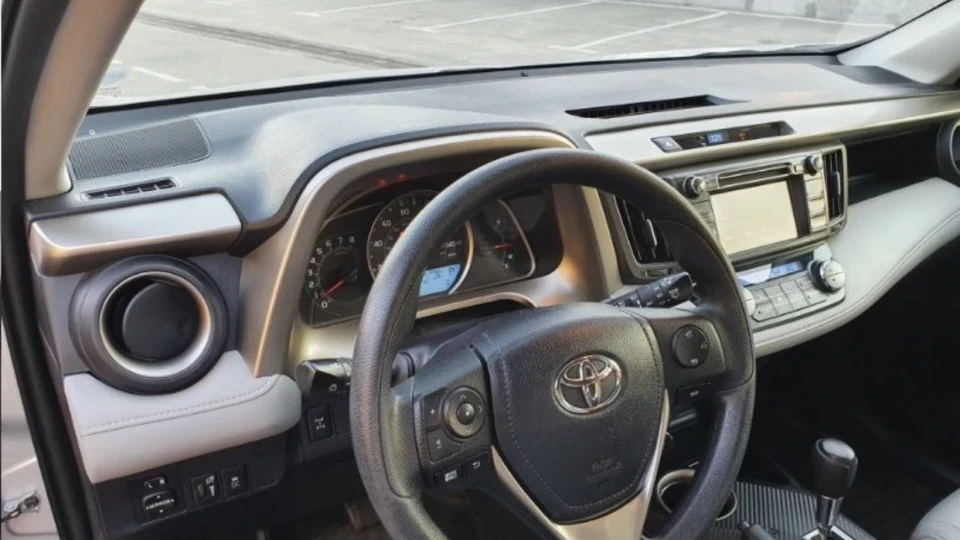 Toyota RAV4 2.5 XLE USA 🇺🇸 4