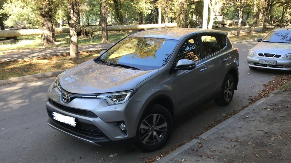 Toyota RAV4 ● 42NATE 2