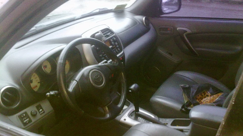 Toyota RAV4 Аметист 4