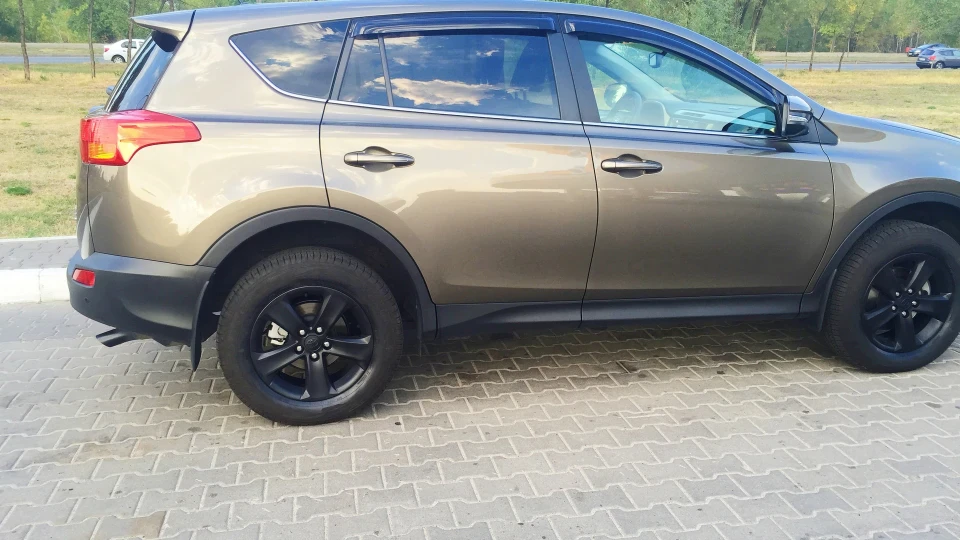 Toyota RAV4 ♛ Bentley ★★★ 3