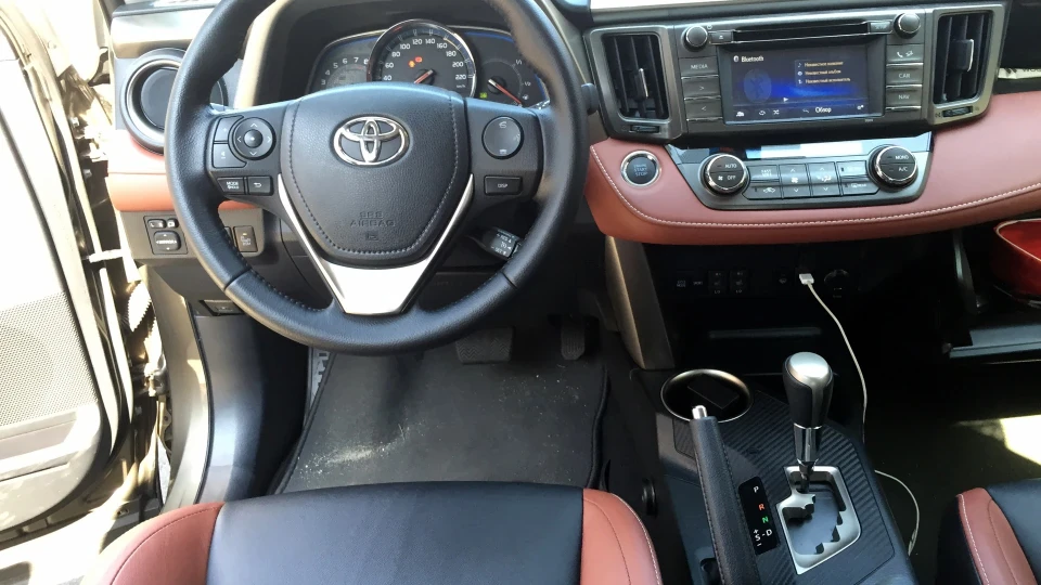 Toyota RAV4 ♛ Bentley ★★★ 4