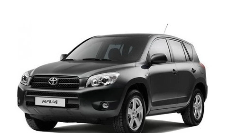 Toyota RAV4 чорний металік 2