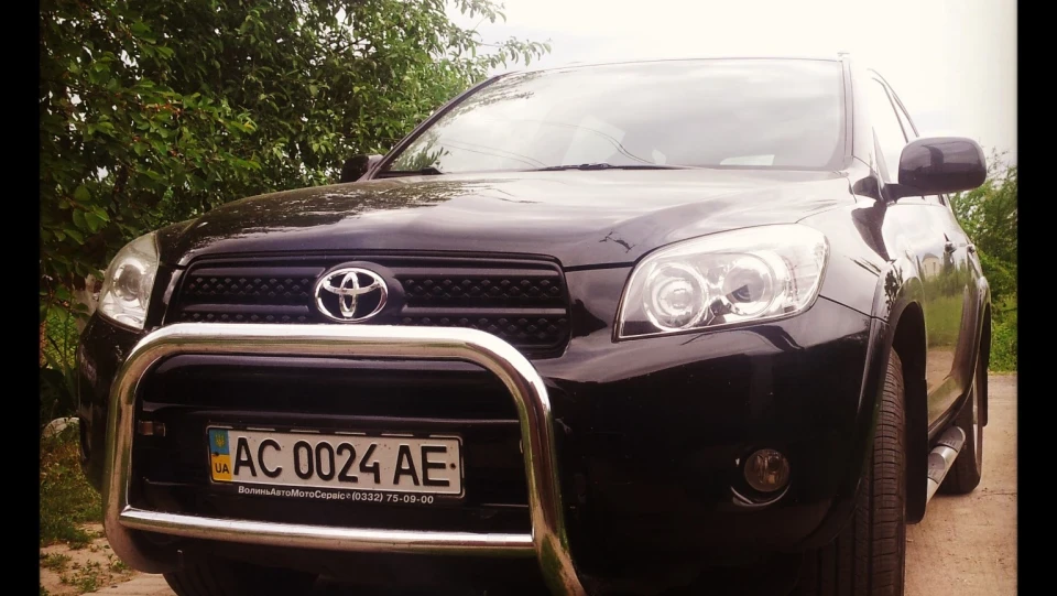 Toyota RAV4 exclusive long 2