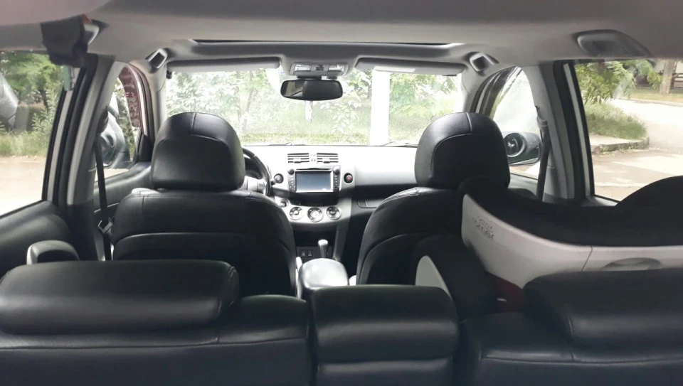 Toyota RAV4 FULL 4