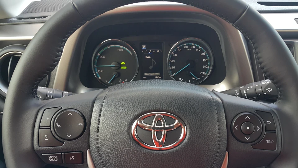 Toyota RAV4 ГИБРИДУШКА!