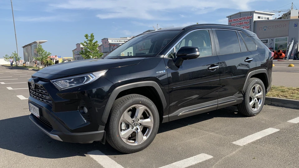 Toyota RAV4 Hybrid AWD-i