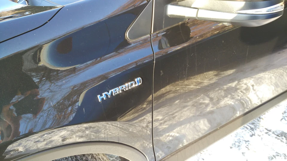 Toyota RAV4 Hybrid 2